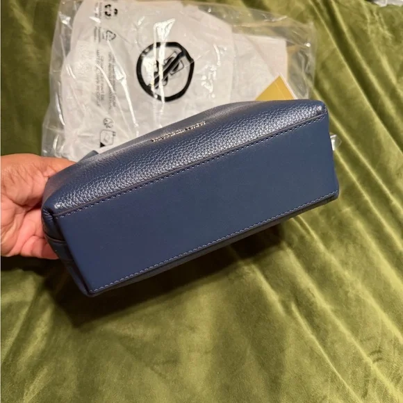 Michael Kors Ember Navy Blue Bag - Picture 4 of 7